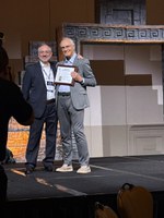 Professor Victor Pandolfelli da UFSCar-DEMa recebe título de Distinguised Life Member pela Organização Mundial das Industrias de Cerâmicas Refratárias